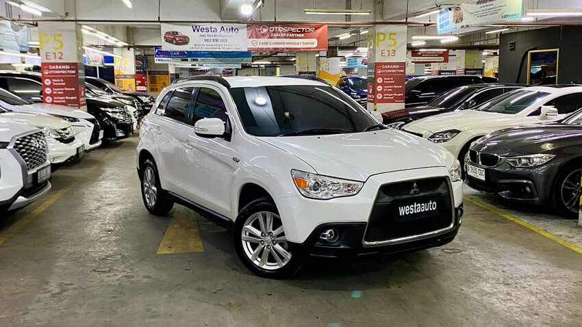 Mitsubishi Outlander GLX MT Manual 2013 Istimewa Terawat 2014 gls