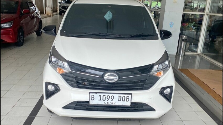 Tdp 10Jutaan Daihatsu new sigra r mt camera mundur