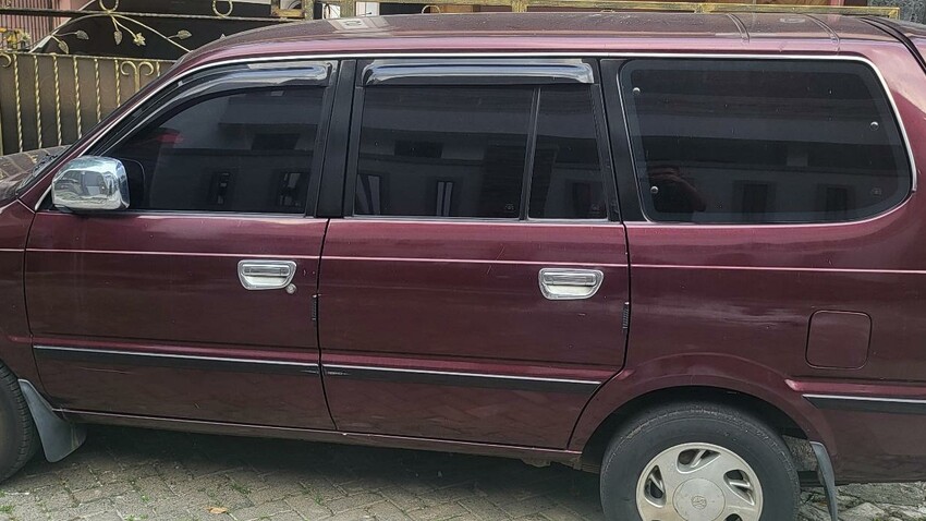 Toyota Kijang 2002 Bensin