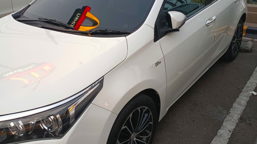 Toyota Corolla Altis 2015 Bensin