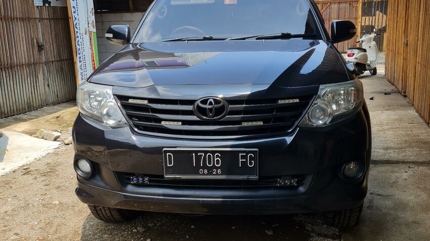 Toyota Fortuner 2012 Diesel