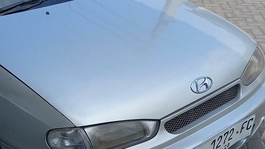 Hyundai Elantra 1995 Bensin