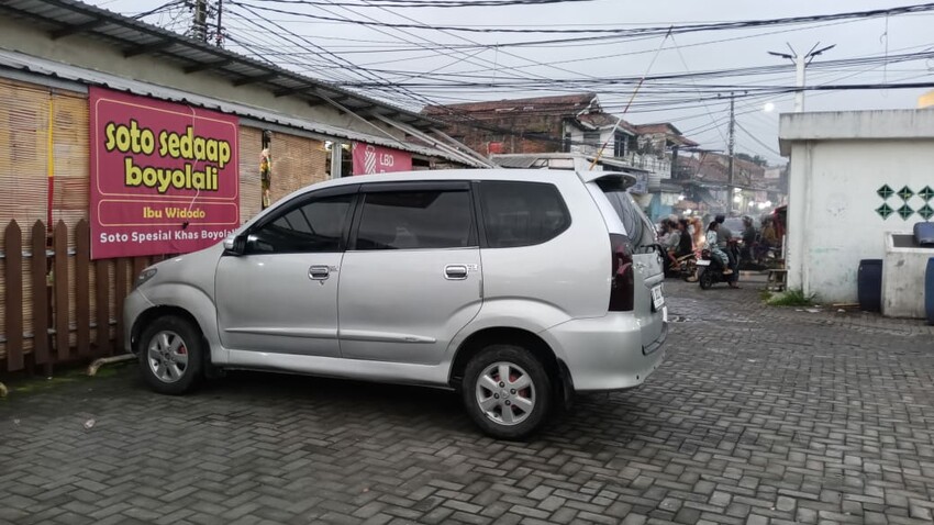 Daihatsu Xenia xi/1300cc 2010 Transmisi Manual