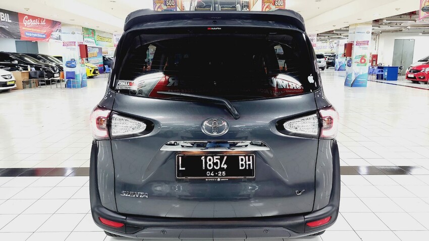 T. SIENTA 1.5 V CVT-AT 2019 PMK 2020 Km19rb