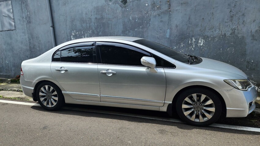 Honda Civic 2010 Bensin