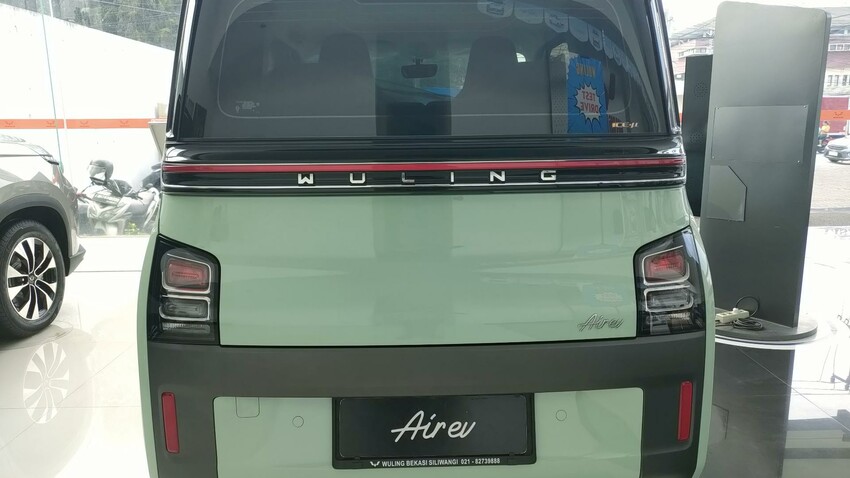 Wuling Air EV Lite 300 2024