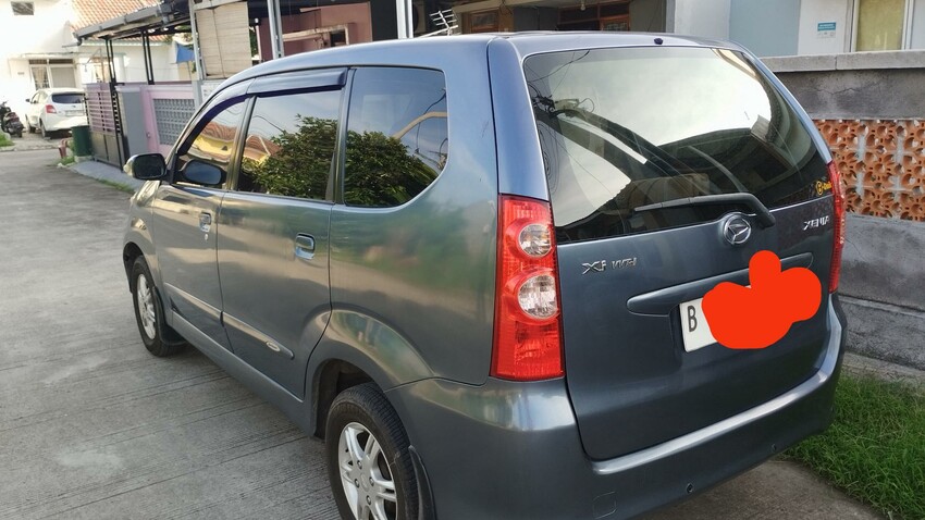 Daihatsu Xenia 2011 Bensin