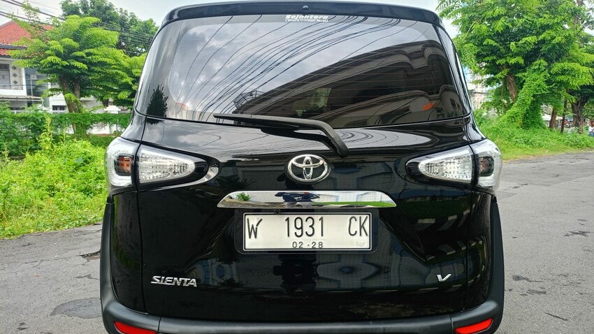 Toyota Sienta 2017 Bensin