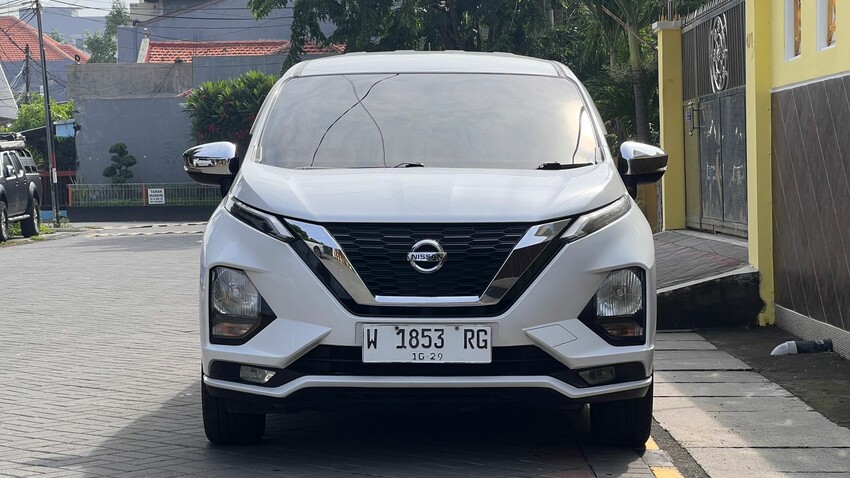 Nissan Livina 2019 Bensin VL Matic km 45 Rb Trwat