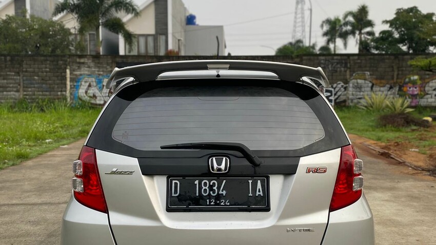 Honda Jazz 2011 Bensin