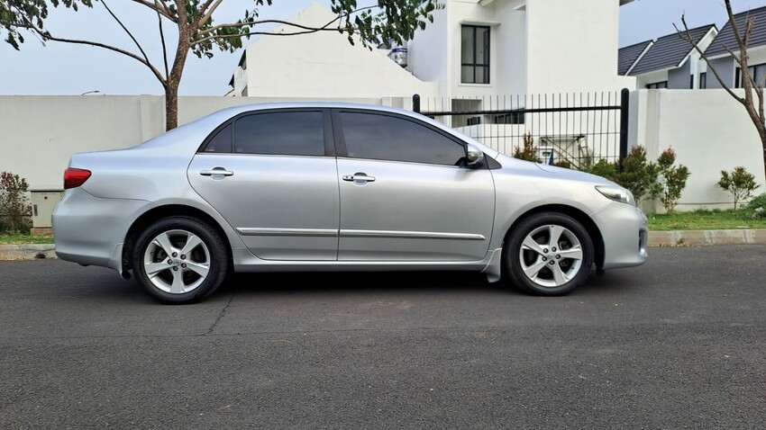 Toyota Corolla Altis 2010 Bensin