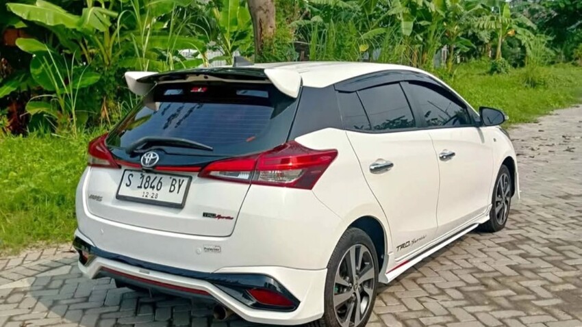 YARIS S TRD SPORTIVO 2018 - KREDIT CASH