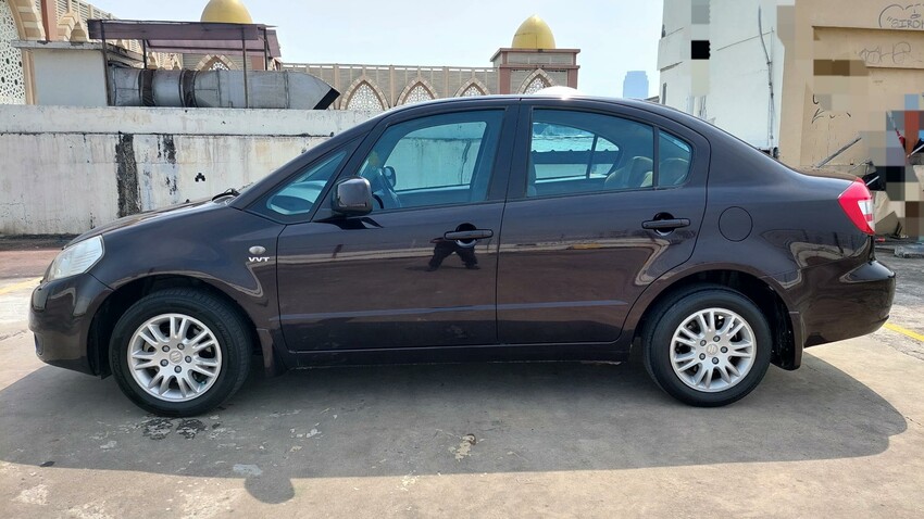 Suzuki Baleno 2009 Bensin