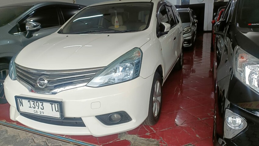 Nissan Grand livina 2014 Bensin