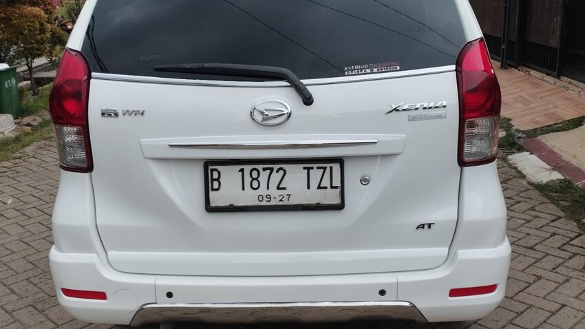 Daihatsu Xenia R Ativo 1.3 AT 2012