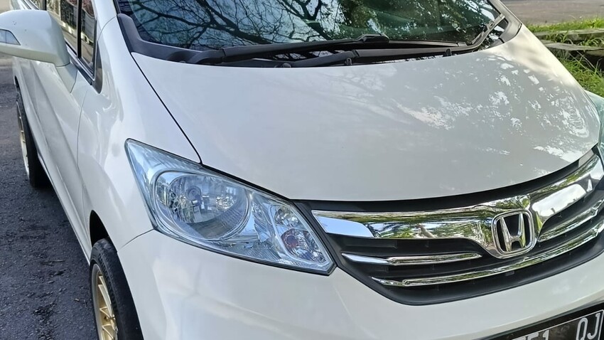 Honda Freed 2012 Bensin