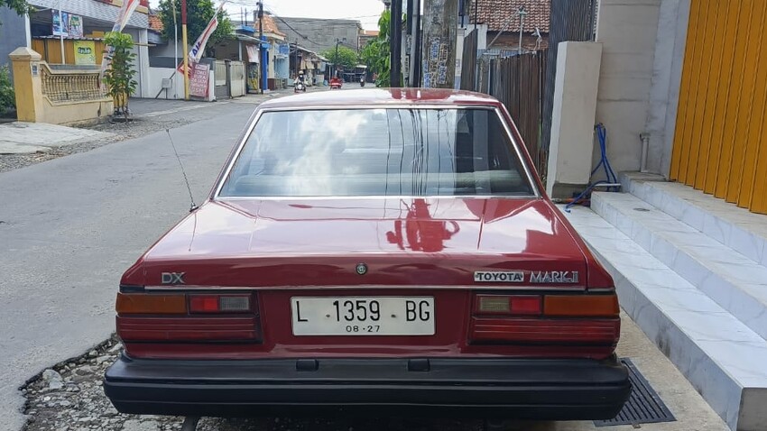 Toyota Corona 1983 Bensin