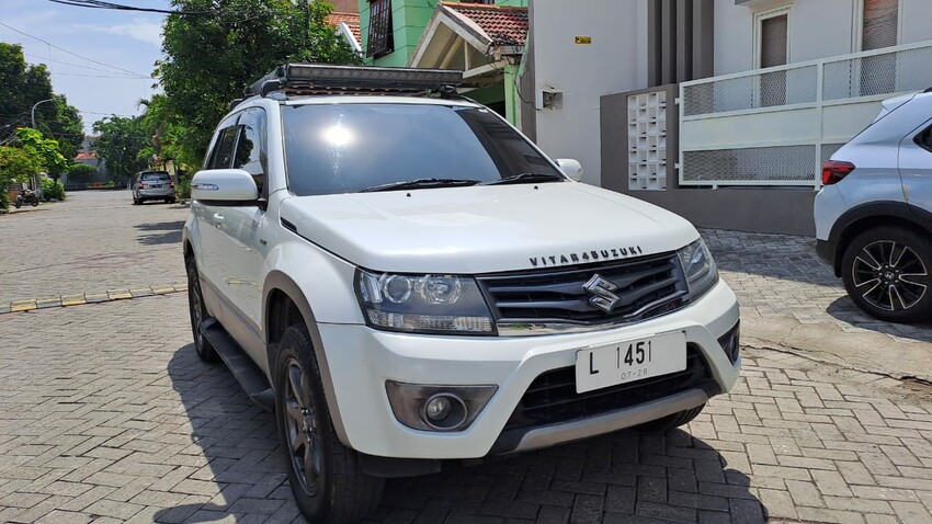 Suzuki Grand vitara 2012 Matic 2.4 Istimewa