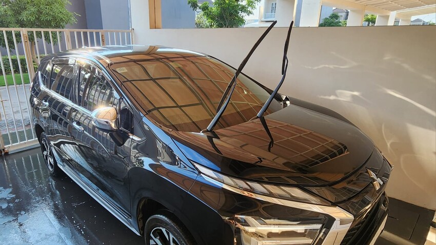 Xpander Ultimate 2023 NIK 2022 Km 21.000 beli dari baru nama saya sdri