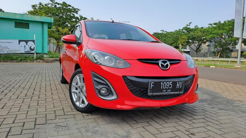 Mazda 2 2012 Bensin