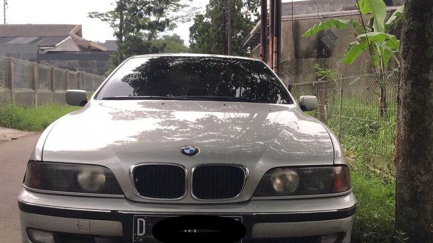 BMW 528i 1997 Bensin