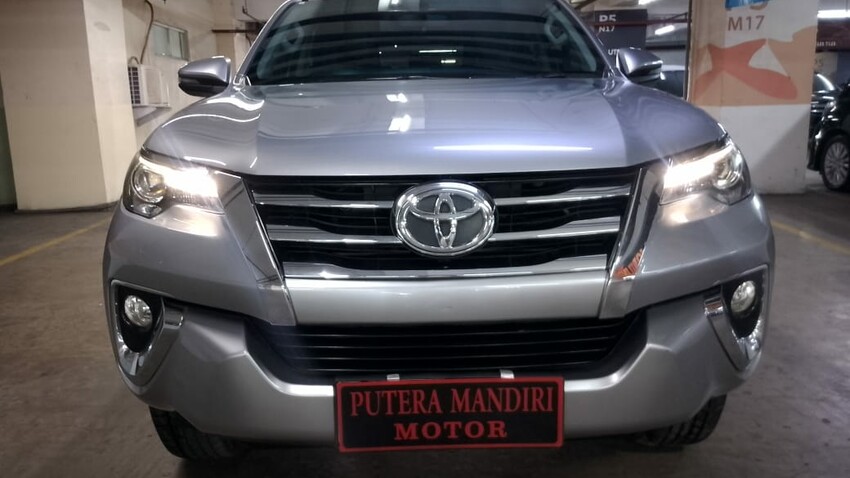 [Dp 5jt] Fortuner 2.4 VRZ AT 2019