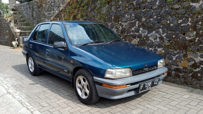 Daihatsu charade Classy 1994 Bensin