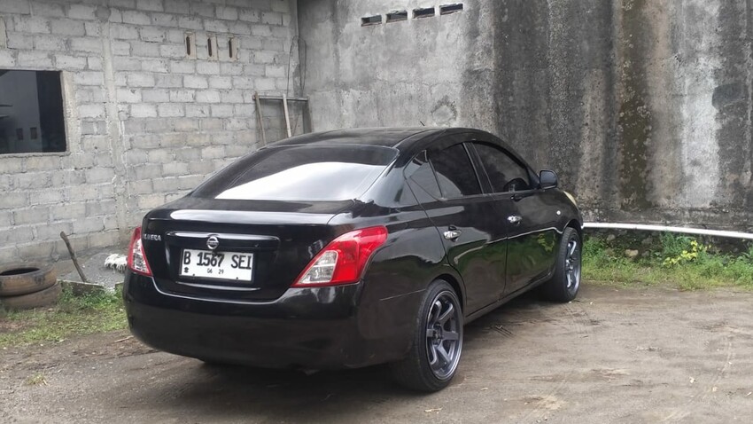 Nissan Almera 2014 Bensin