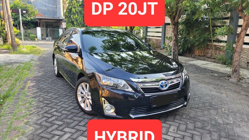 Toyota Camry 2014 Hybrid Hitam Mulus Like New