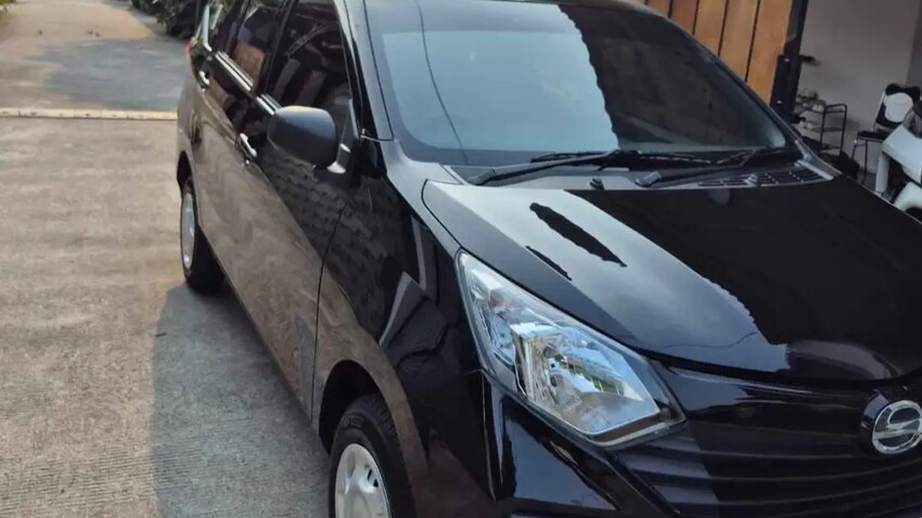 Tdp 3 Jutaan Daihatsu New Sigra D MT Manual Hitam