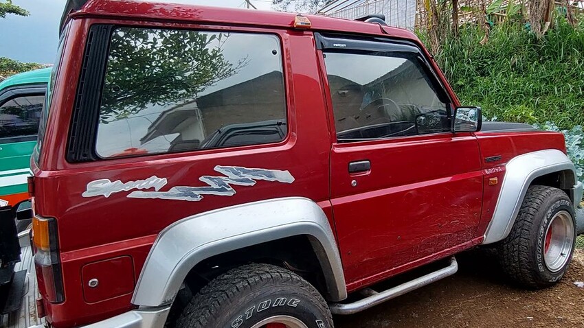 Daihatsu Feroza 1997 Bensin
