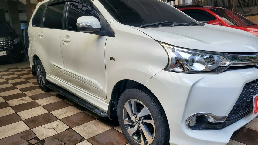 AVANZA VELOZ 1.5 MT 2017 KM 32RIBU