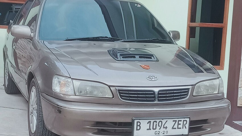 Toyota Corolla 2000 Bensin