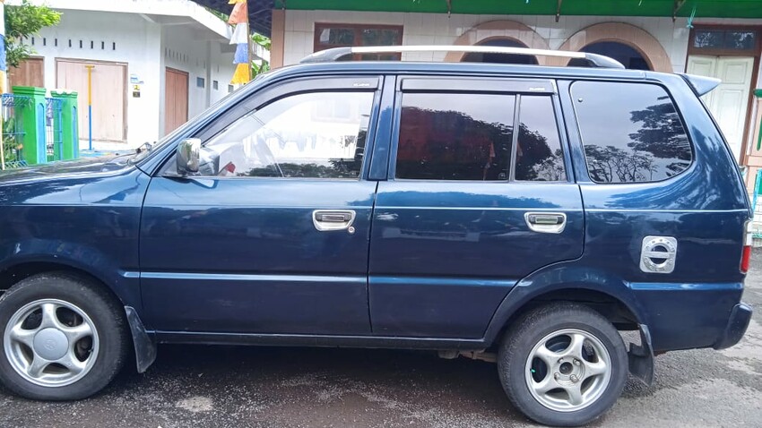 Toyota Kijang 2002 Bensin