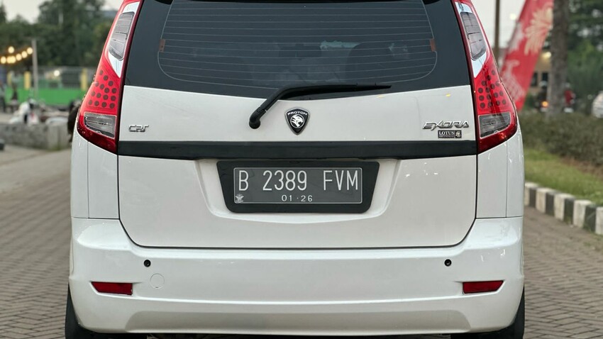 Proton Exora 2012 Bensin