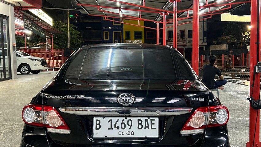 Toyota Corolla Altis 2013 Bensin