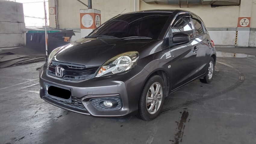 Honda Brio E A/T 2017 Dp 15 JT