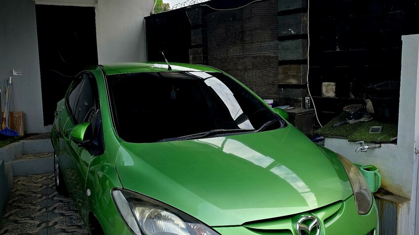 Mazda 2 2010 Bensin