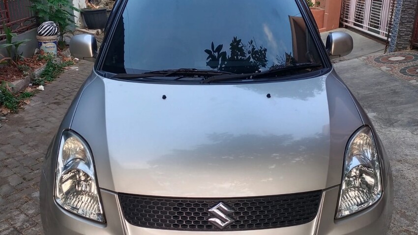 Suzuki Swift 2011 Bensin