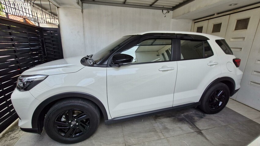 Daihatsu Rocky 2024 Bensin kaya baru over kredit
