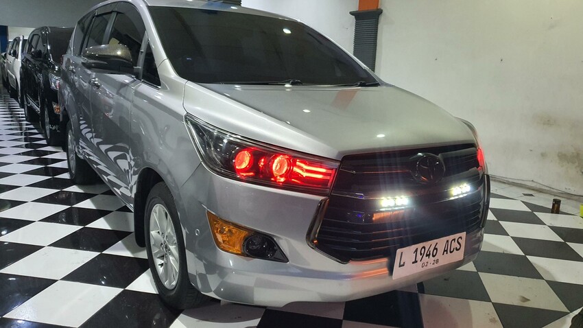 Toyota Kijang Innova Reborn V 2.4 Diesel Matic 2018