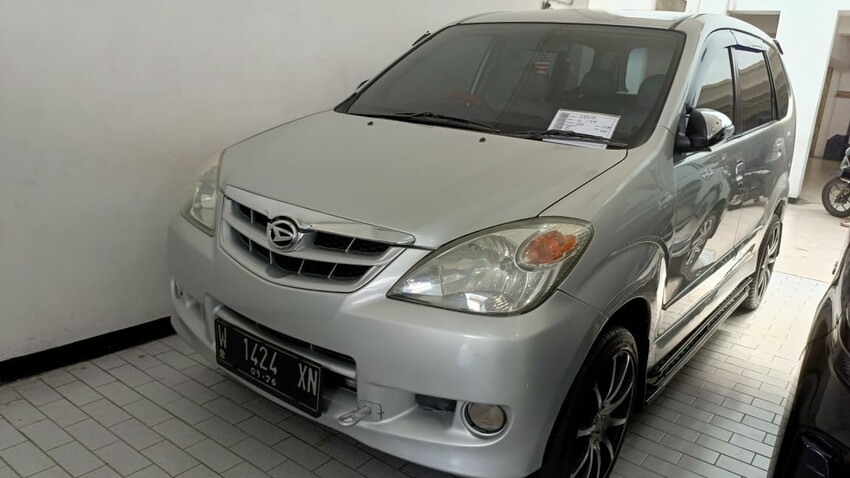 Daihatsu Xenia 2011 Bensin