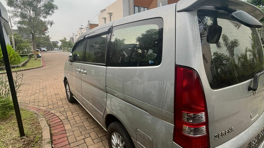 Nissan Serena 2009 Bensin